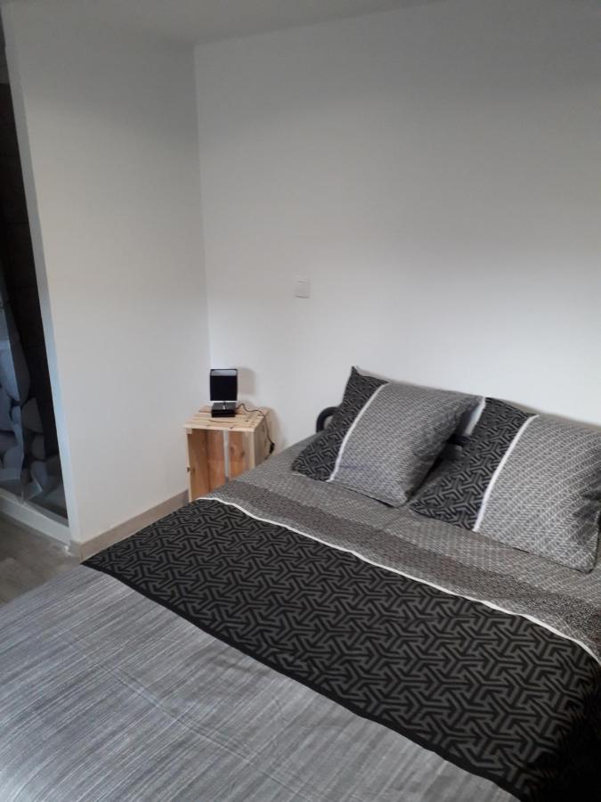 Bed and Breakfast Les Tremieres Saint-Paul-des-Fonts Exterior foto